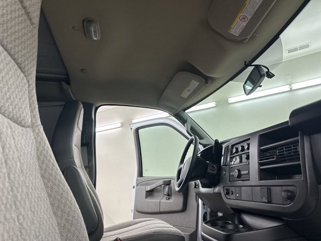 New 2026 GMC Savana 2500 w/ Driver Convenience Package RWD image 21