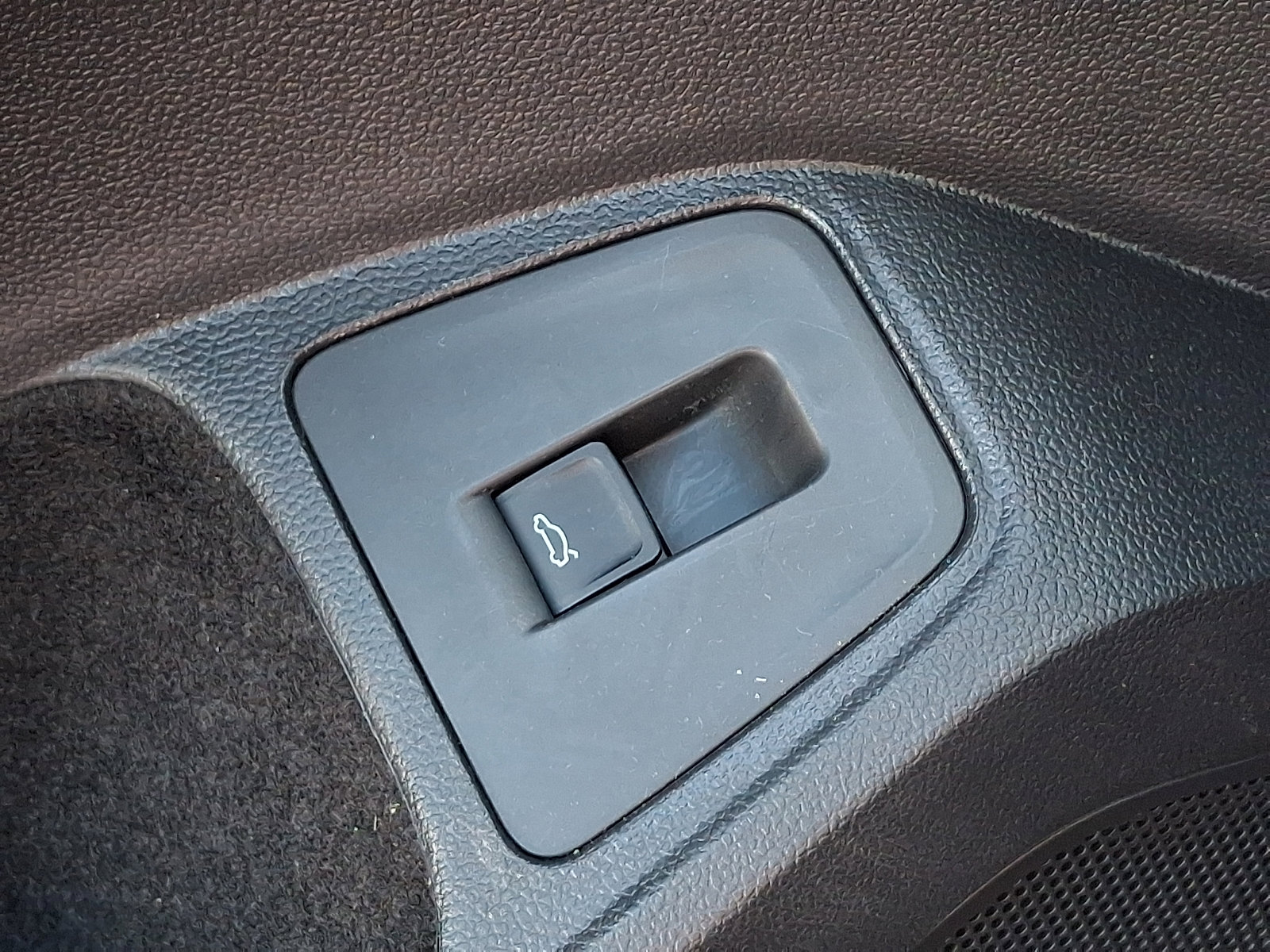 Certified 2024 Volkswagen Tiguan Wolfsburg Edition image 25