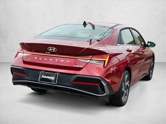 New 2026 Hyundai Elantra Limited FWD image 2