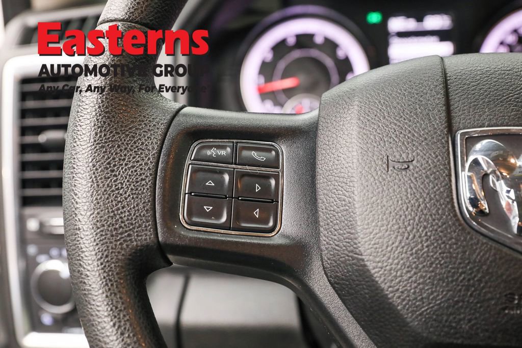 Used 2020 RAM 1500 Classic SLT image 15