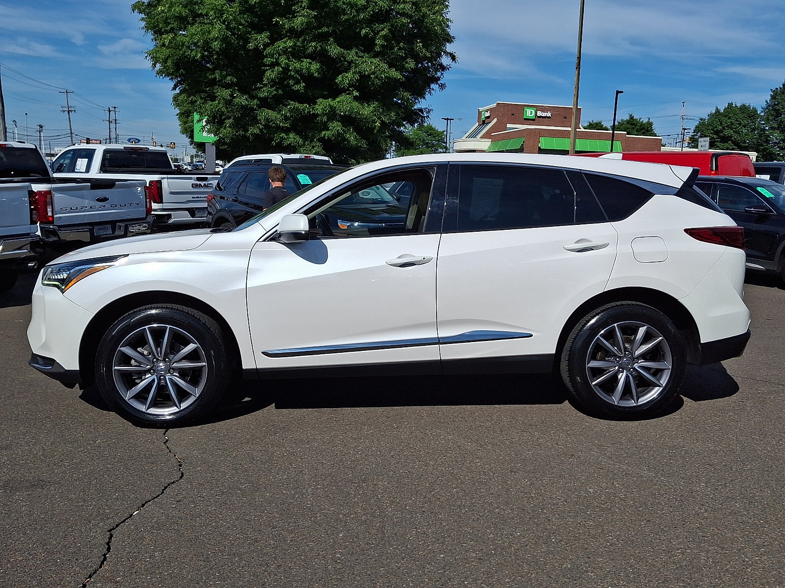 Certified 2024 Acura RDX w/ Technology Package AWD/4WD image 7