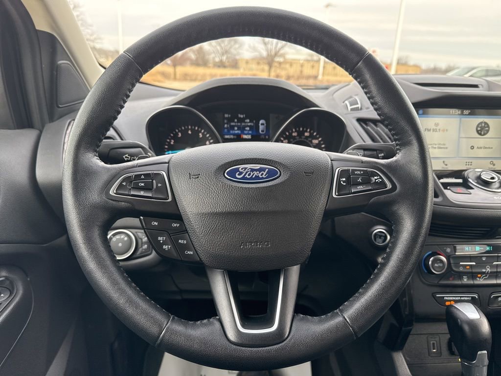 Used 2017 Ford Escape Titanium FWD image 11