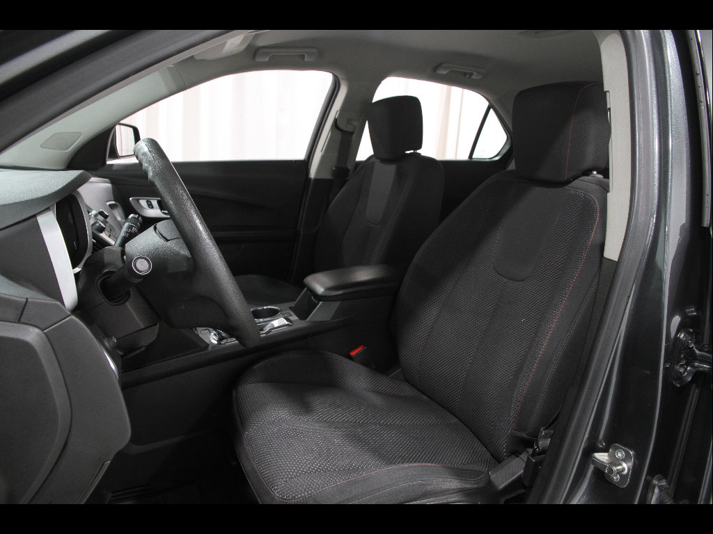 Used 2017 Chevrolet Equinox LS image 5