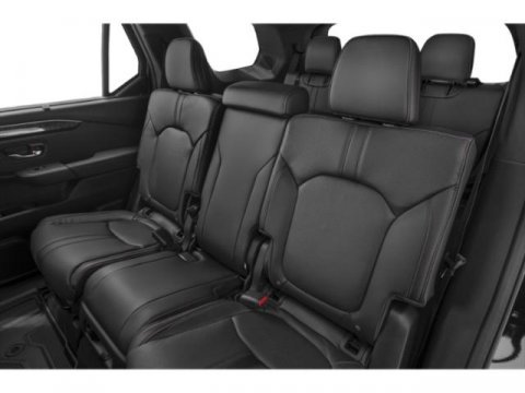 Used 2025 Honda Pilot Black Edition image 16