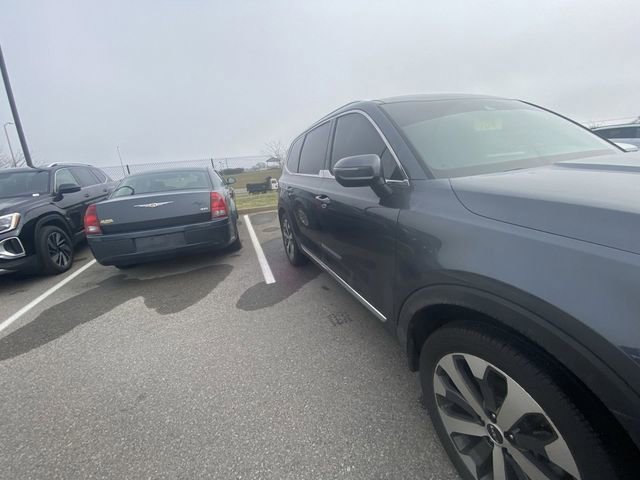 Used 2022 Kia Telluride EX w/ EX Premium Package image 12