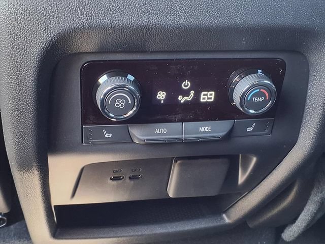 New 2026 Chevrolet Traverse High Country AWD/4WD image 13