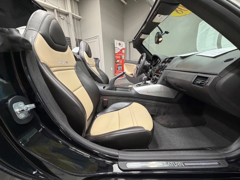 Used 2008 Saturn Sky Red Line RWD image 37