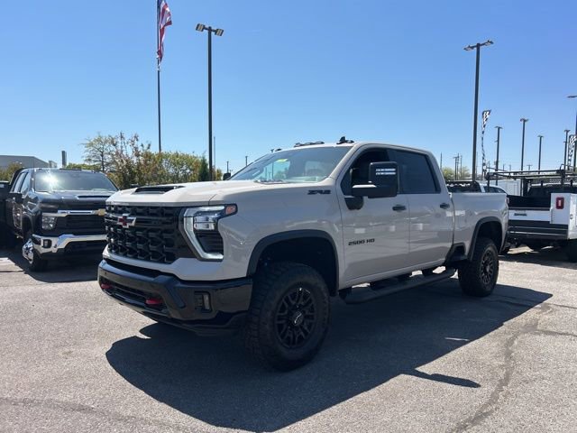 New 2026 Chevrolet Silverado 2500 ZR2 w/ LPO, Dark Essentials Package image 7