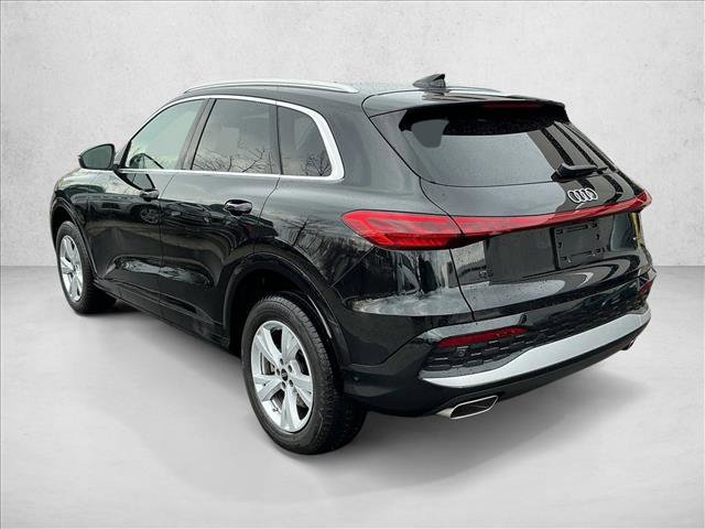 Certified 2025 Audi Q5 Premium w/ Convenience Package image 7