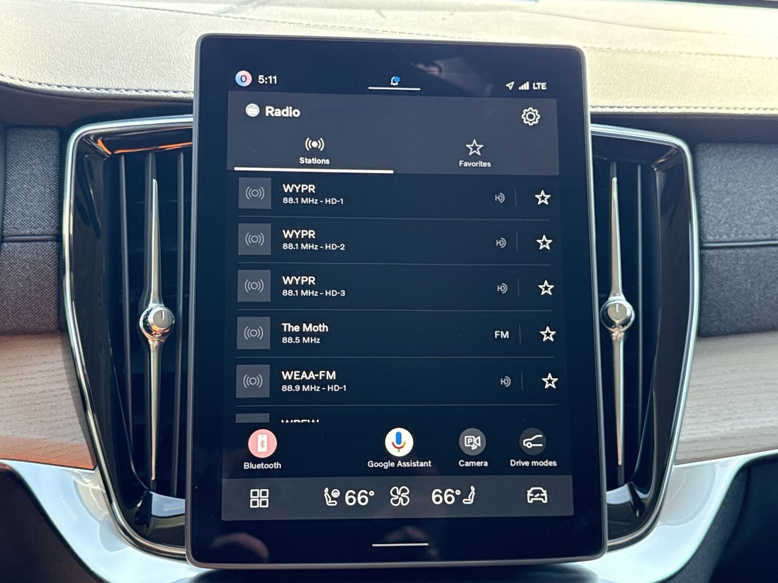 New 2026 Volvo XC90 B6 Plus w/ Protection Package Premier AWD/4WD image 18