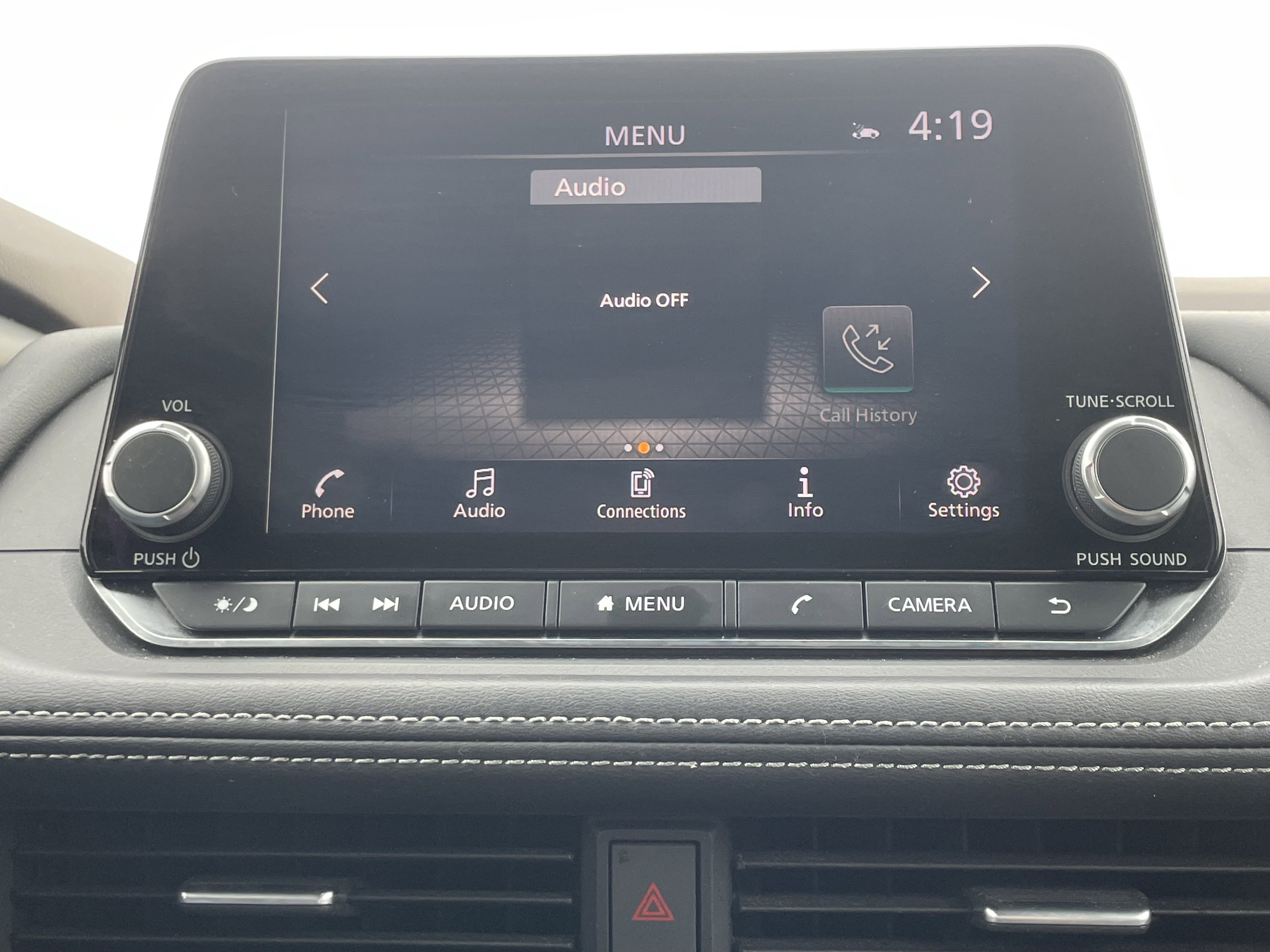 Used 2023 Nissan Rogue SV image 24