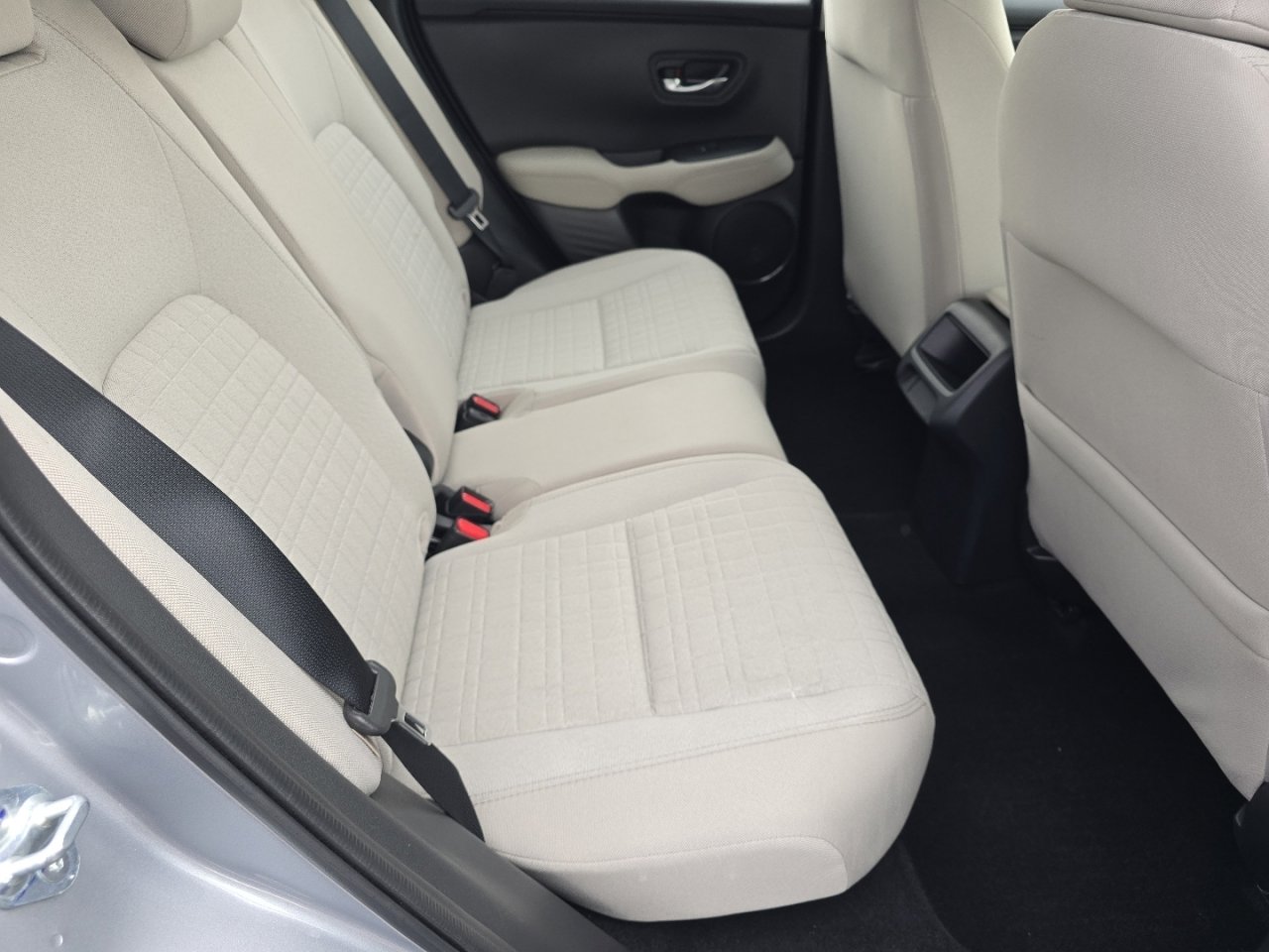 Used 2025 Honda HR-V LX image 18