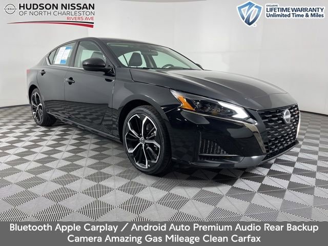 Used 2025 Nissan Altima 2.5 SR image 1