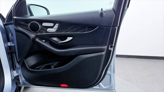 Used 2018 Mercedes-Benz GLC 300 image 23