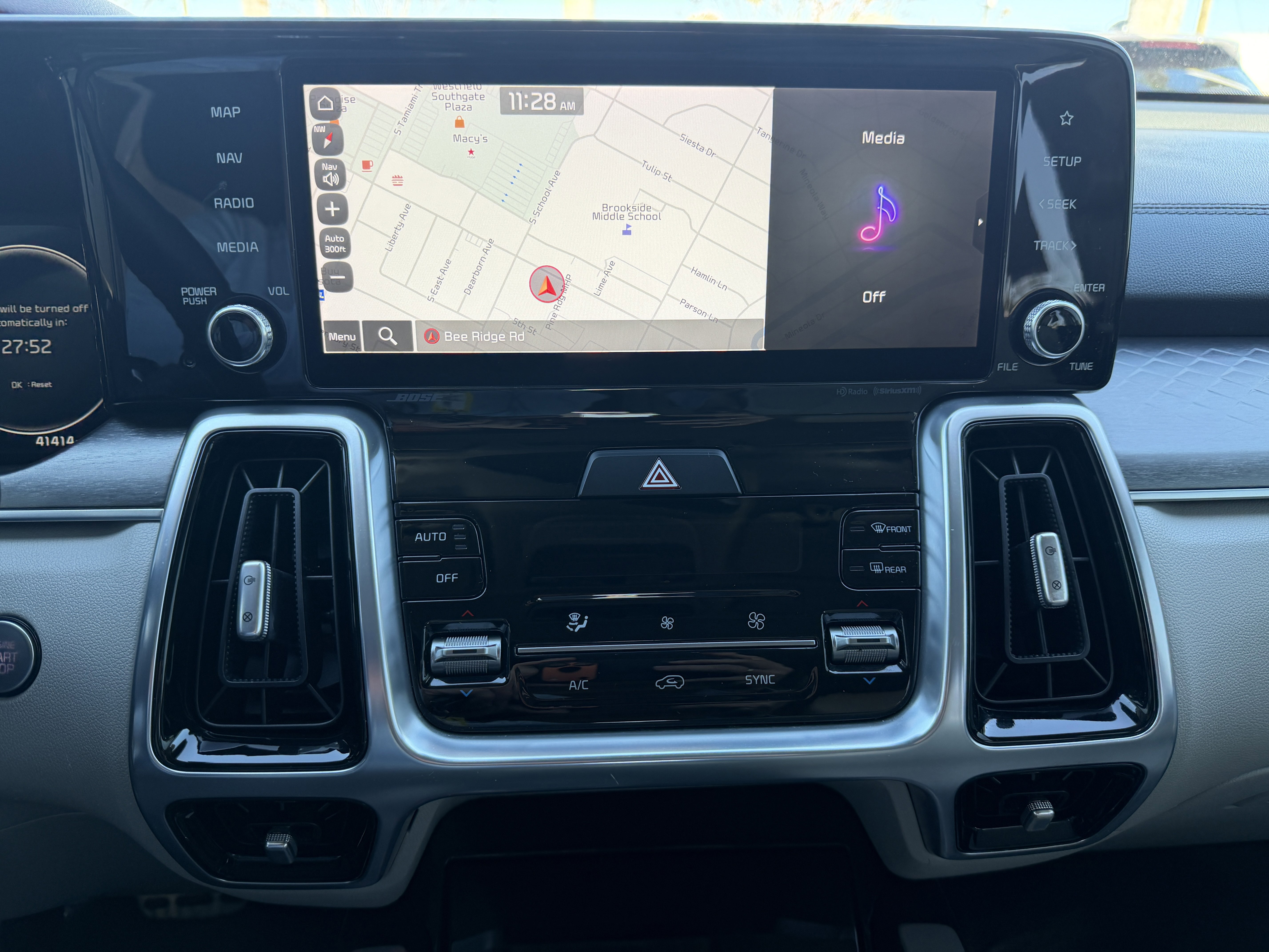 Used 2022 Kia Sorento SX image 22