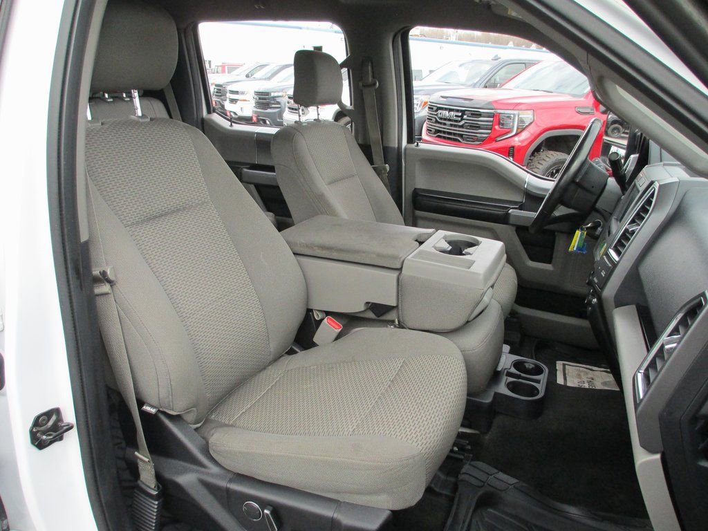 Used 2015 Ford F150 XLT w/ Equipment Group 302A Luxury image 18