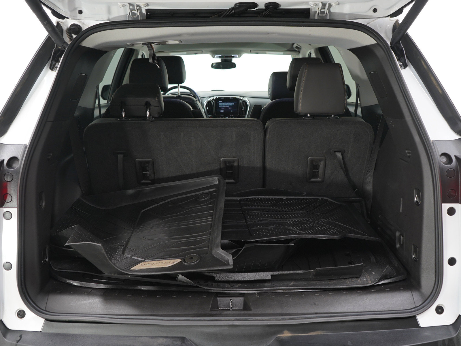 Used 2021 Chevrolet Traverse LT w/ LPO, Floor Liner Package AWD/4WD image 9