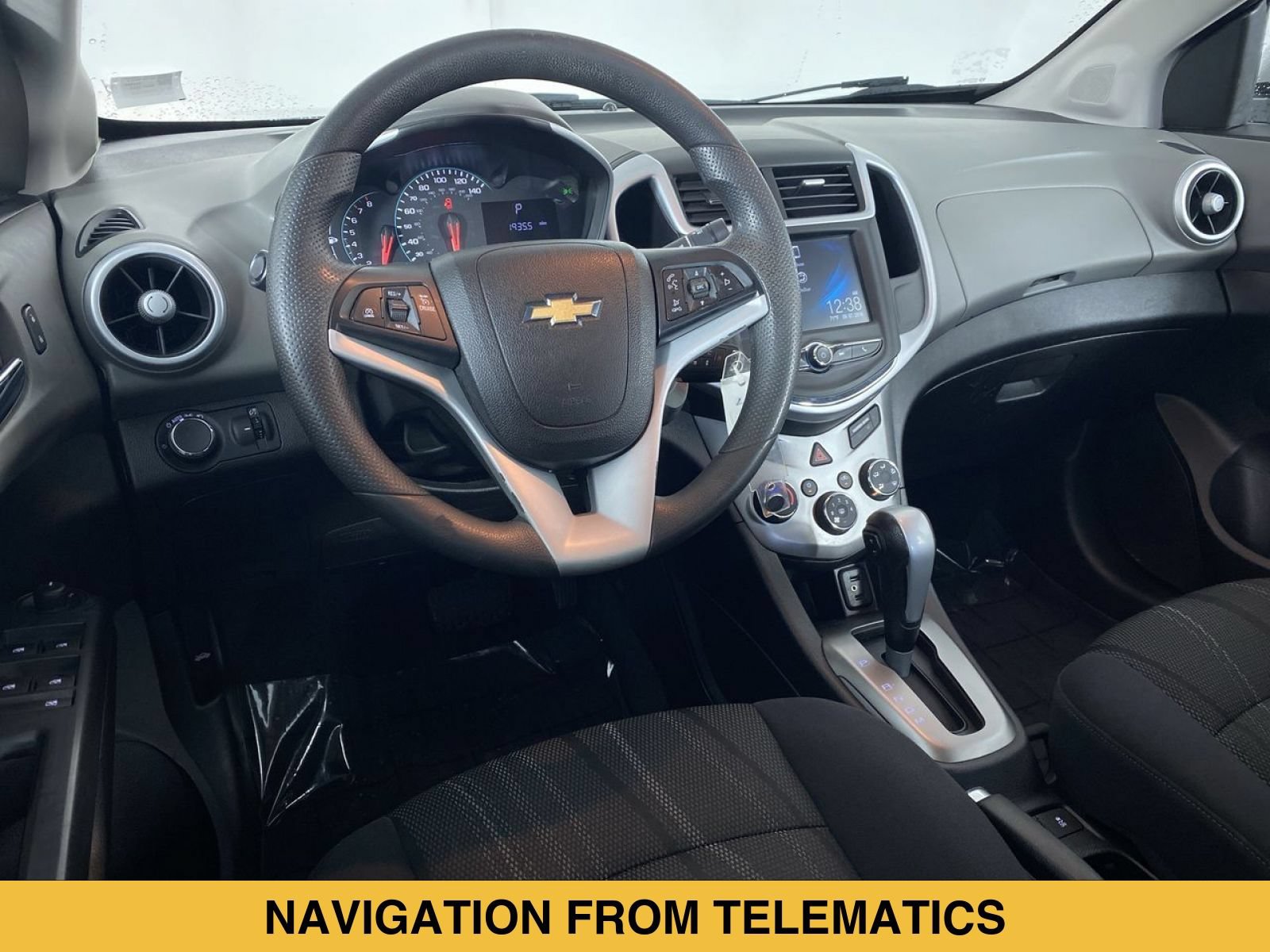 Certified 2017 Chevrolet Sonic LT FWD image 2