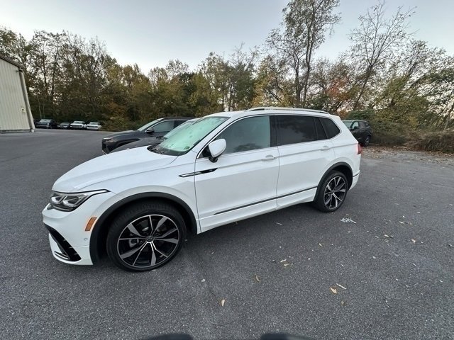 Used 2022 Volkswagen Tiguan SEL R-Line