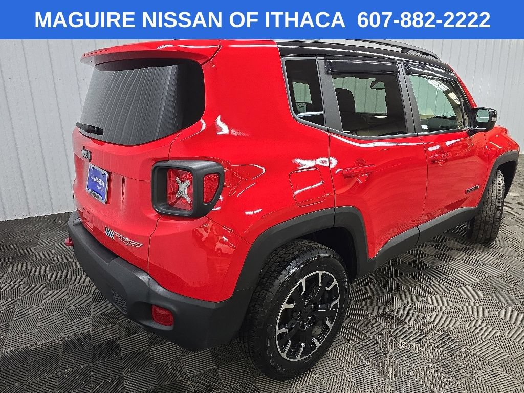 Used 2023 Jeep Renegade Trailhawk w/ Trailhawk Elite Group AWD/4WD image 10