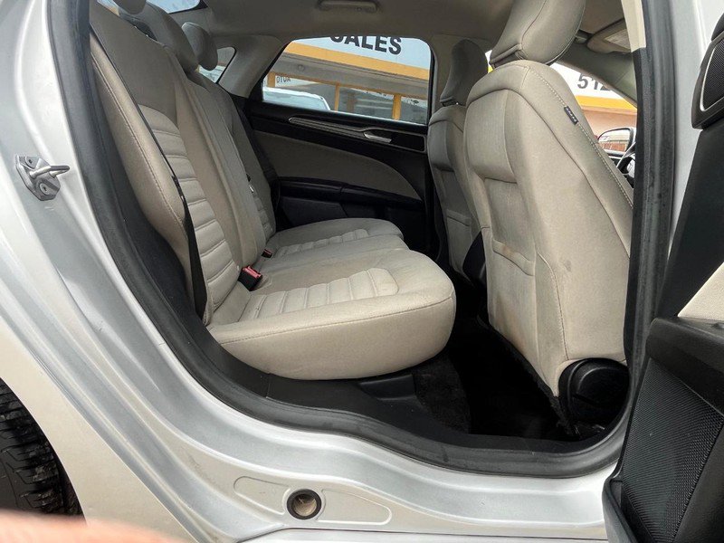 Used 2017 Ford Fusion S image 8