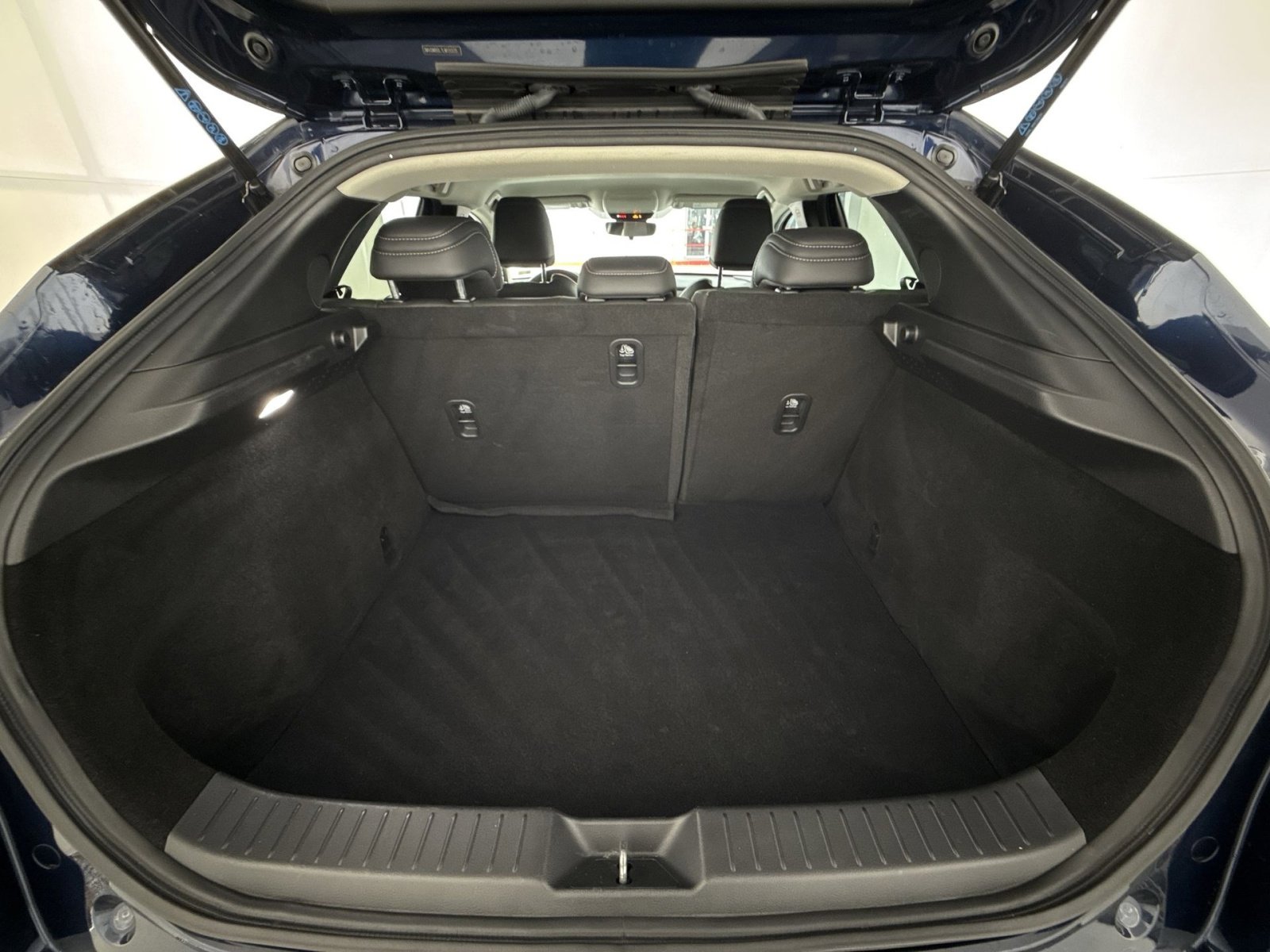 Used 2020 MAZDA CX-30 AWD w/ Preferred Package image 24