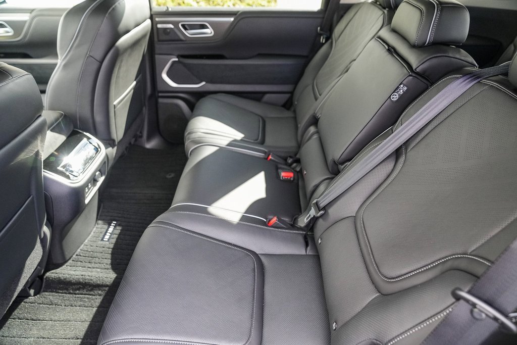 New 2026 INFINITI QX80 Luxe w/ Cargo Package image 16