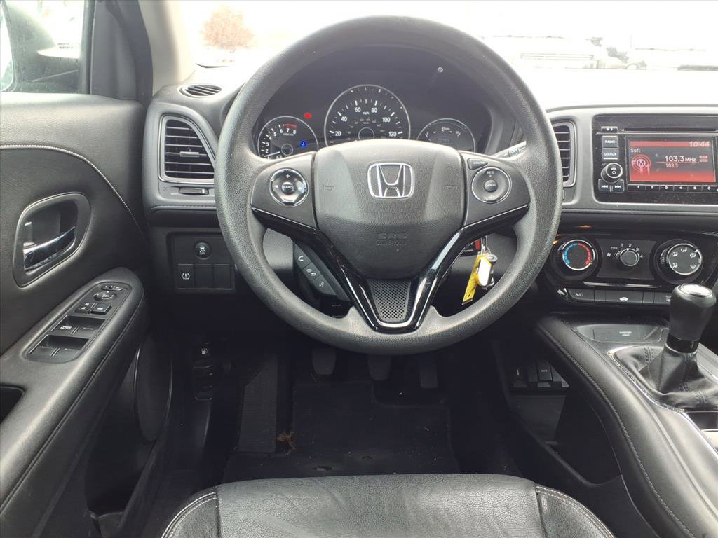 Used 2017 Honda HR-V LX image 5