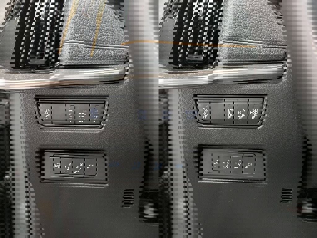 Used 2025 MAZDA CX-90 3.3 Turbo w/ Premium Sport Pkg image 20