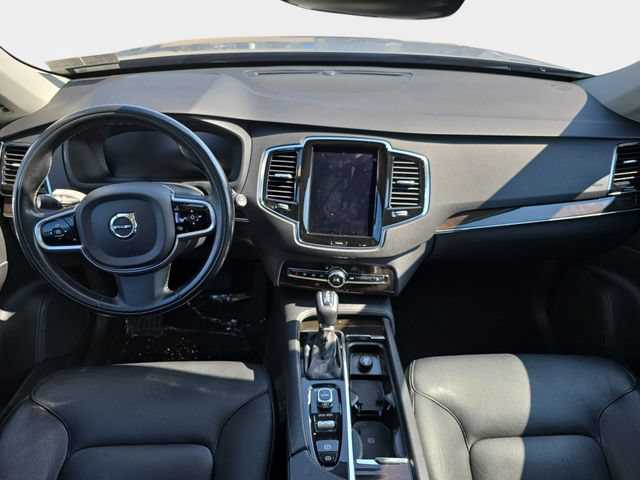 Used 2017 Volvo XC90 T6 Momentum w/ Vision Package AWD/4WD image 10