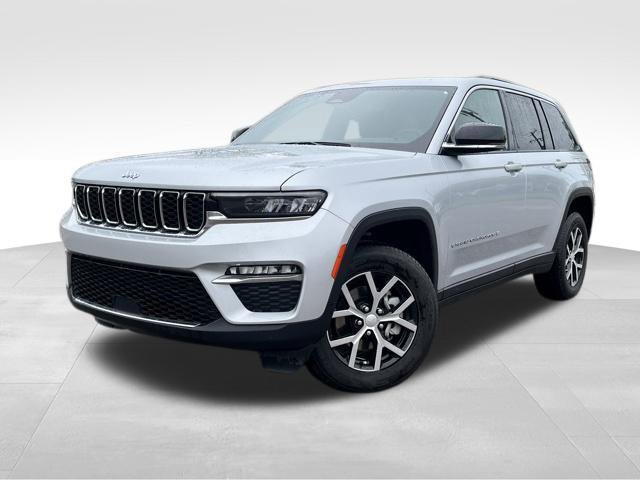 Used 2024 Jeep Grand Cherokee Limited AWD/4WD image 1