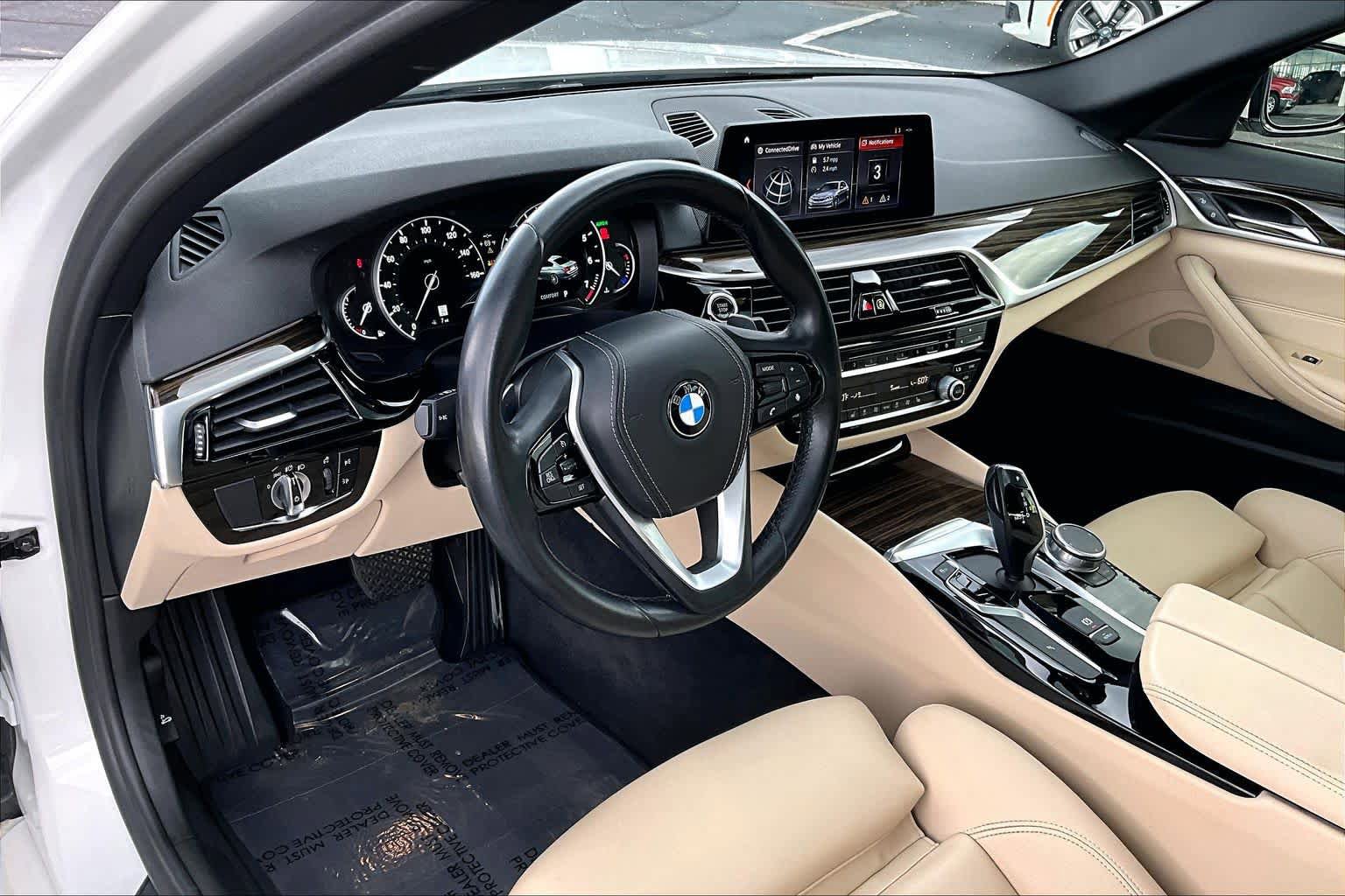 Used 2019 BMW 530i w/ Convenience Package RWD image 19
