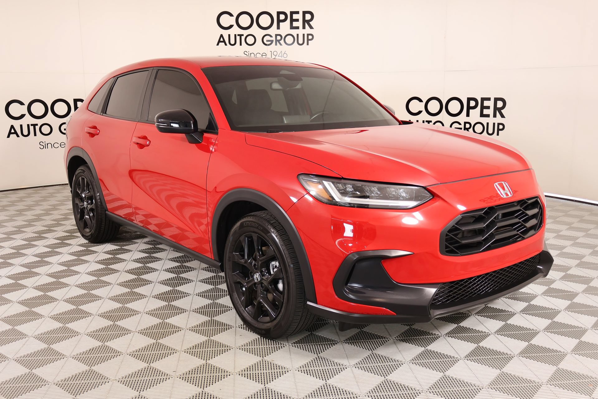 Used 2025 Honda HR-V Sport image 1