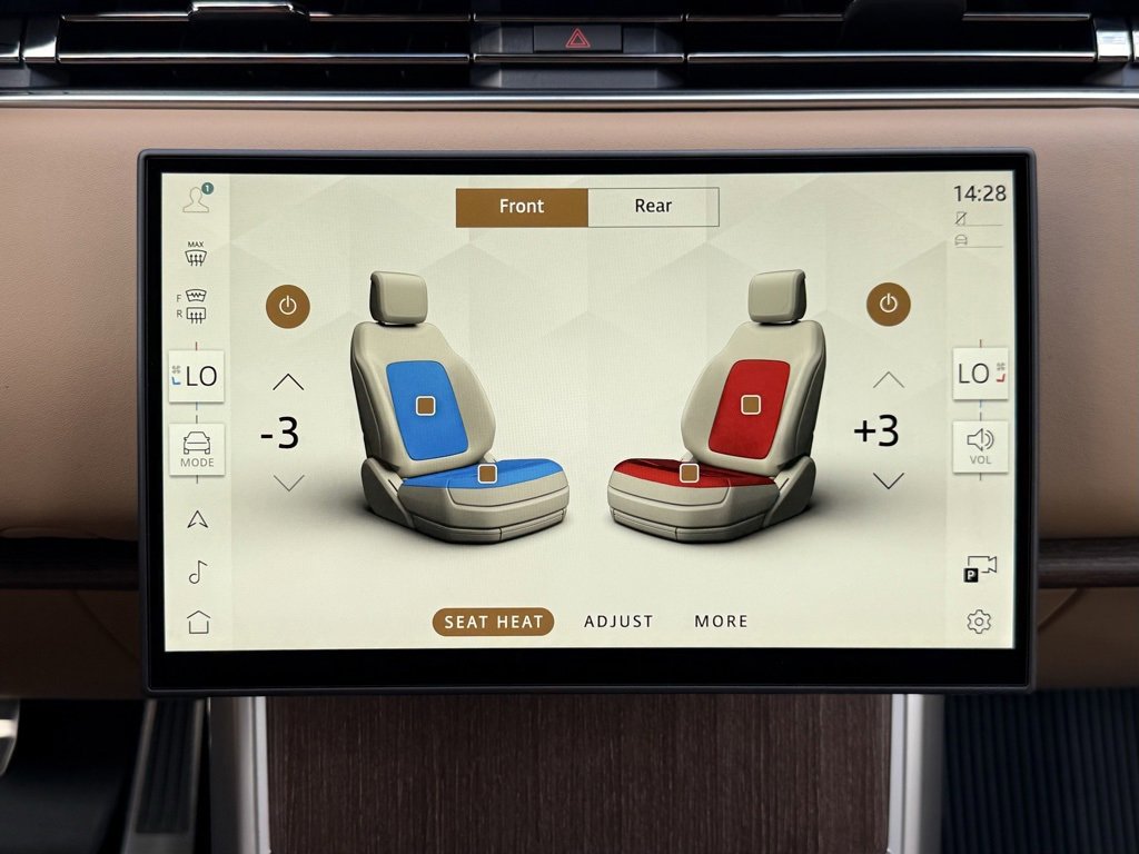 New 2025 Land Rover Range Rover SE image 25