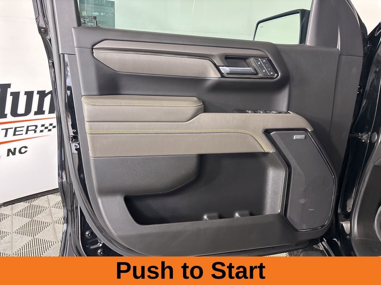 Used 2023 Chevrolet Silverado 1500 ZR2 w/ Technology Package image 8