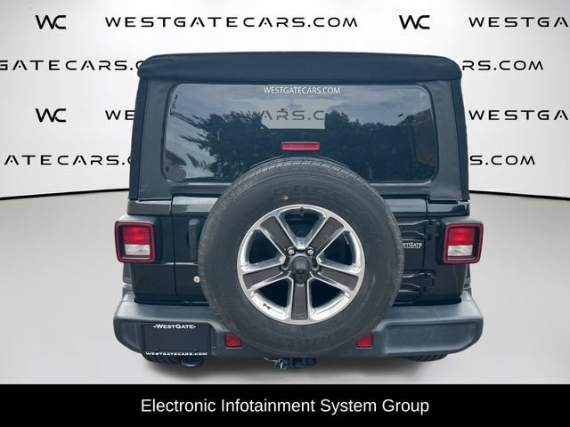 Used 2018 Jeep Wrangler Unlimited Sahara AWD/4WD image 5