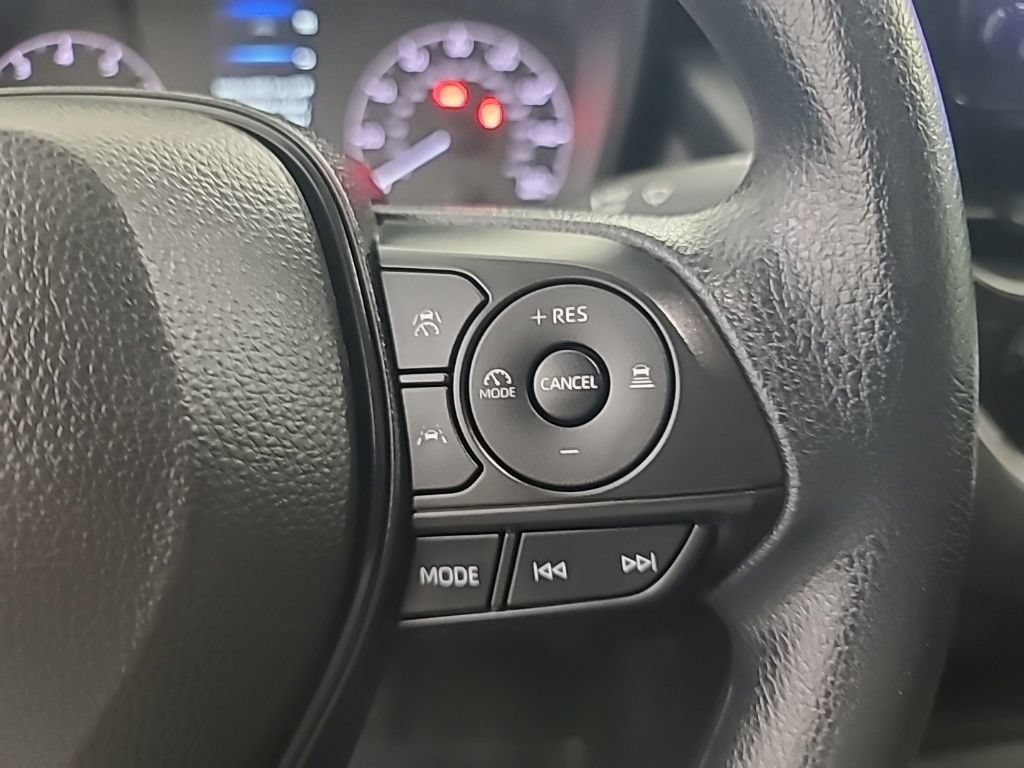 Used 2024 Toyota Corolla LE w/ LE Convenience Package FWD image 31