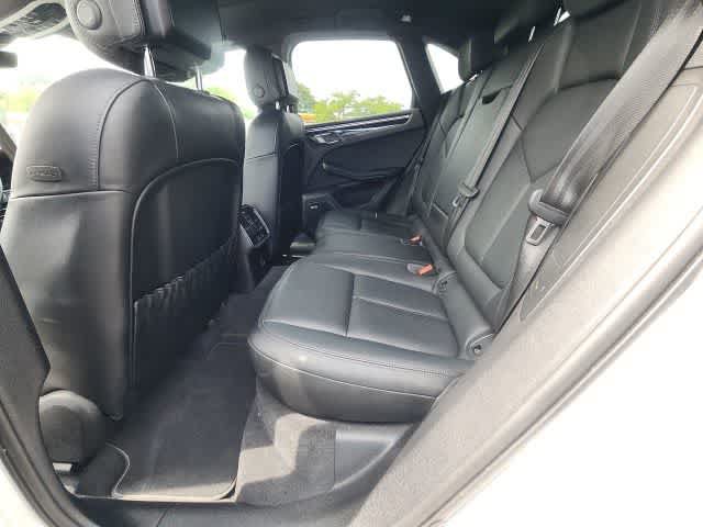 Used 2020 Porsche Macan S AWD/4WD image 29