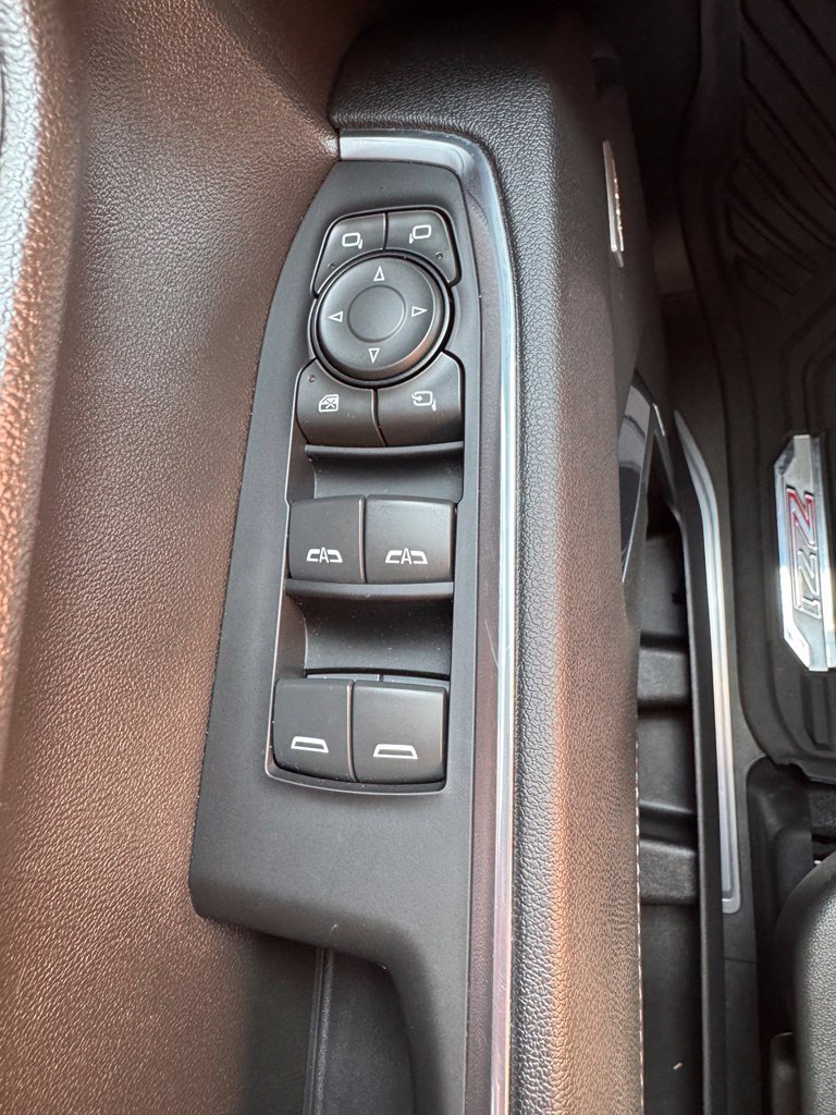 Used 2023 Chevrolet Silverado 1500 LTZ AWD/4WD image 24