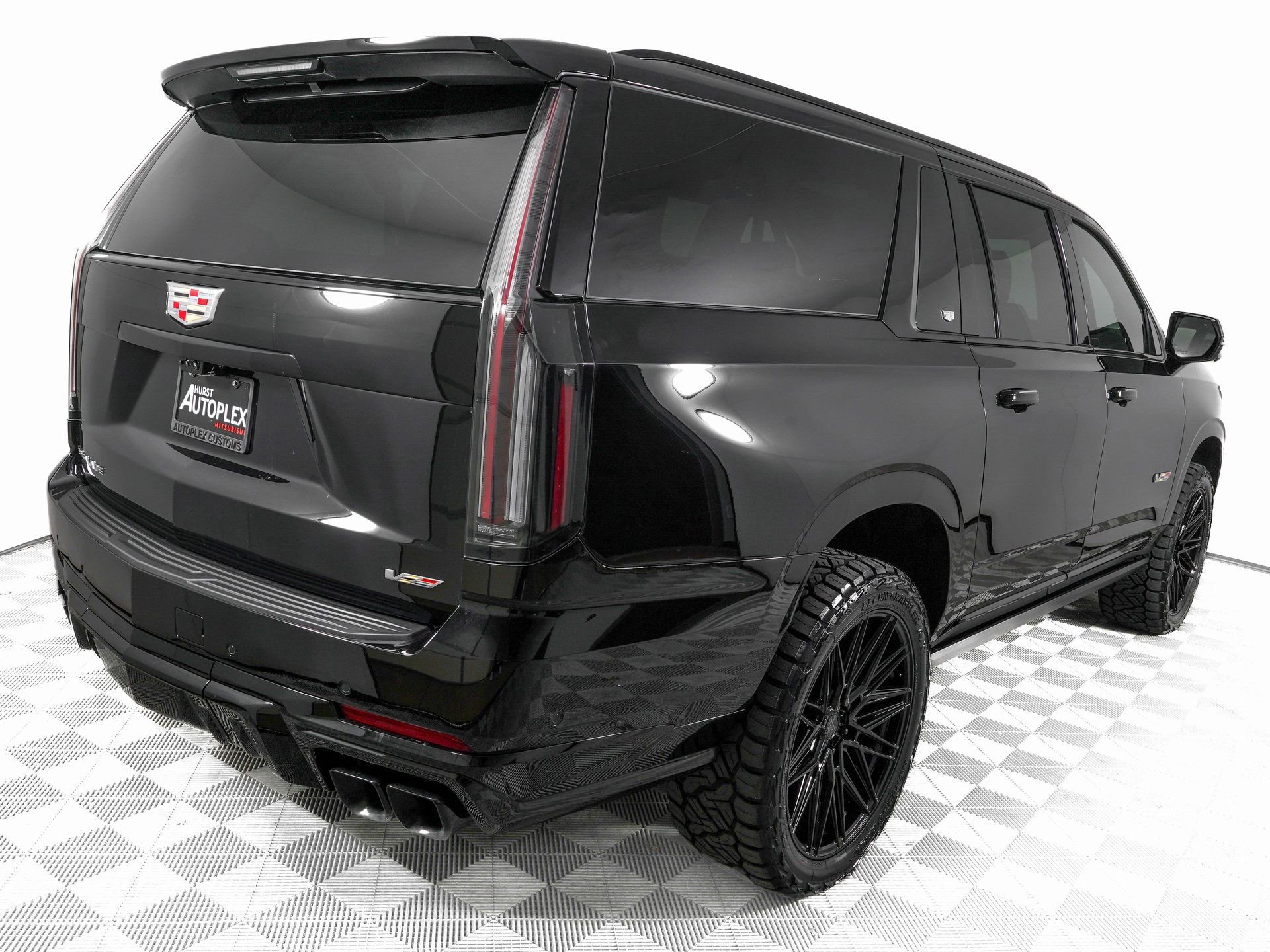 Used 2026 Cadillac Escalade ESV V image 6