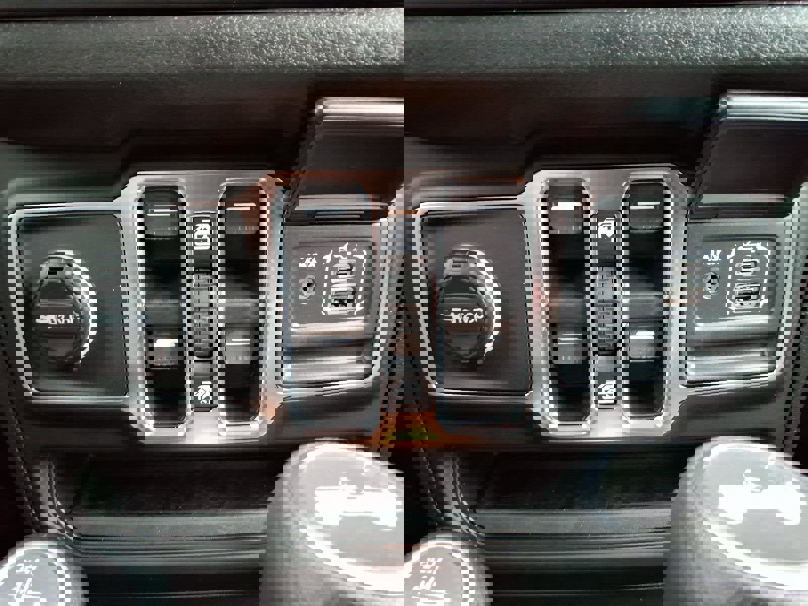 New 2026 Jeep Wrangler Sport S image 14