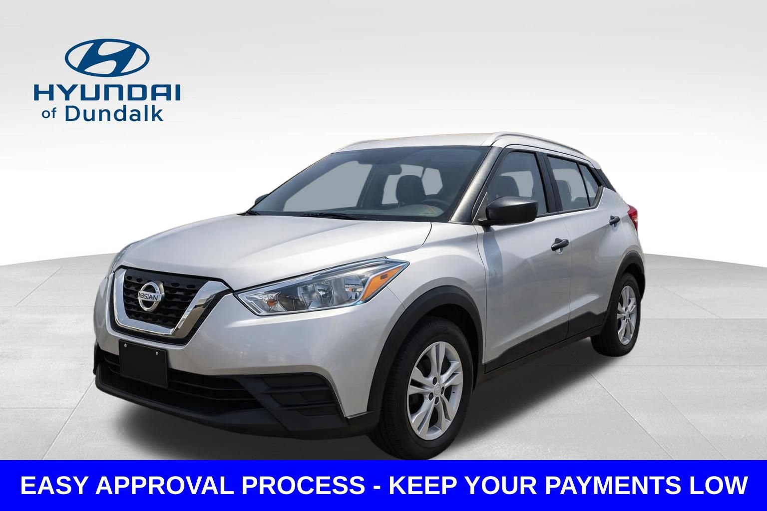 Used 2019 Nissan Kicks S FWD image 3