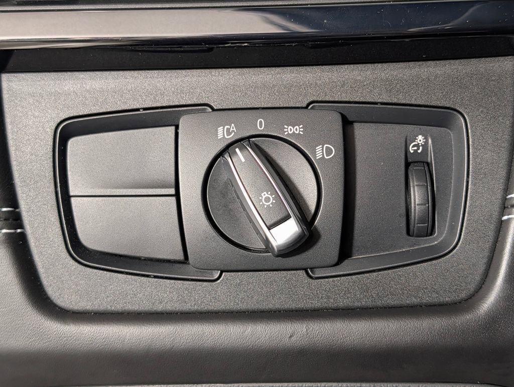 Used 2018 BMW M3 CS w/ Executive Package RWD image 30