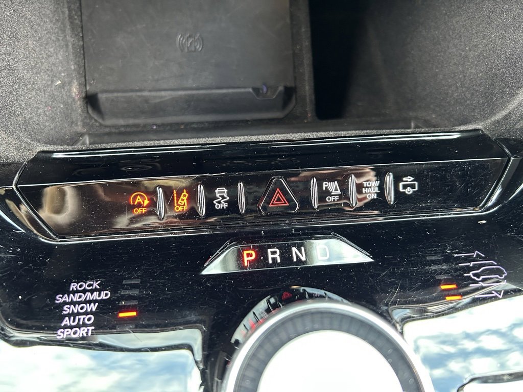 Used 2022 Jeep Wagoneer Series III w/ Premium Group I image 33