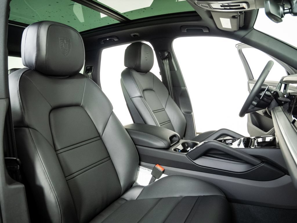 New 2026 Porsche Cayenne AWD/4WD image 23
