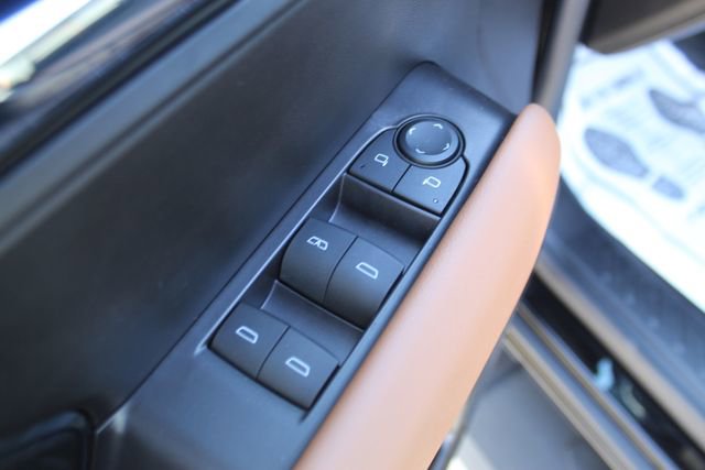 Used 2024 GMC Canyon AT4 w/ Canyon Safety Plus Package image 11