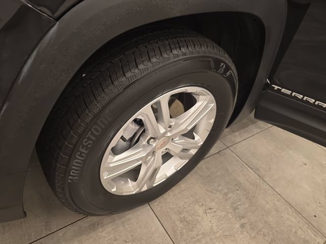 Used 2022 GMC Terrain SLE w/ Driver Convenience Package AWD/4WD image 39