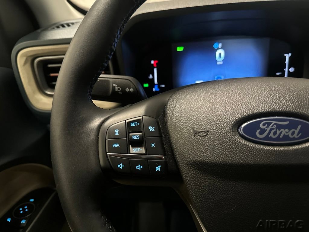 Used 2025 Ford Maverick Lariat w/ 4K Tow Package AWD/4WD image 31