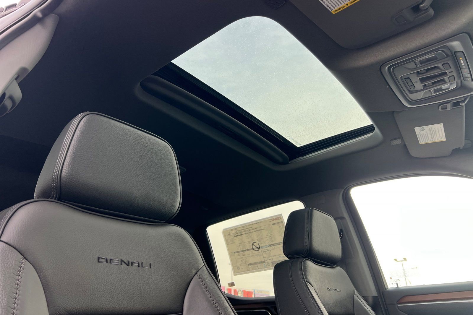 New 2026 GMC Sierra 1500 Denali w/ Denali Reserve Package image 15