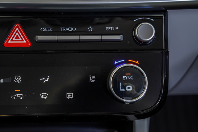 New 2026 Hyundai Tucson SEL Plus FWD image 17